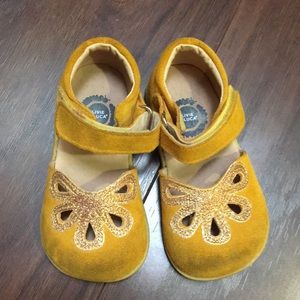 Livid & Luca Mustard Suede Petals